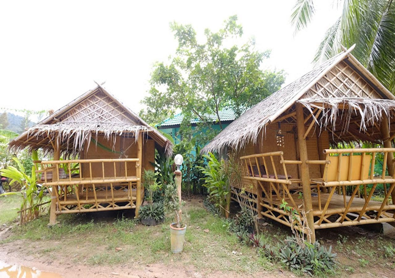 Rann Chalet Beach Side Ко-Ланта Экстерьер фото